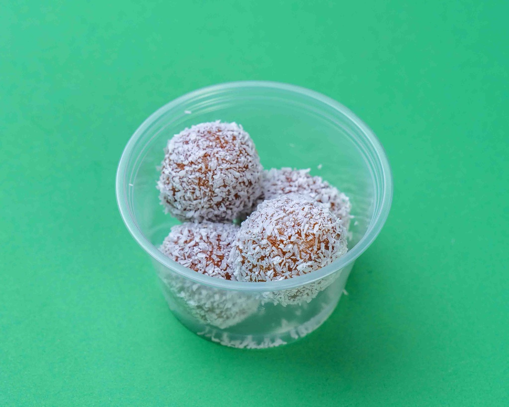 Date Balls / كرات التمر