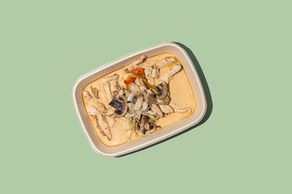 Chicken Strogonoff w Veggies (HP)/ دجاج ستروغونوف مع خضروات