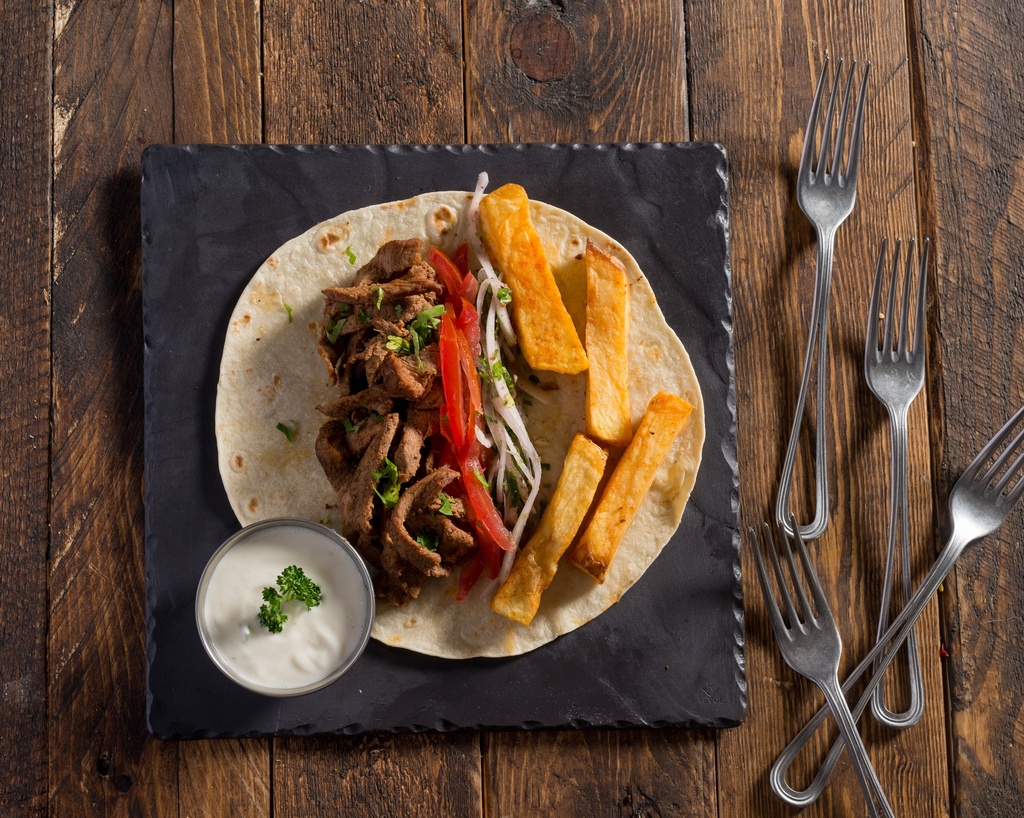 Beef shawarma platter  (Flat Bread ) صحن شاورما مع خبز الكيتو ( Keto )