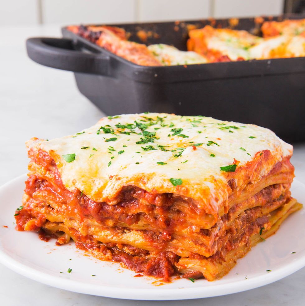 Penne with Bolognese / بولونيز