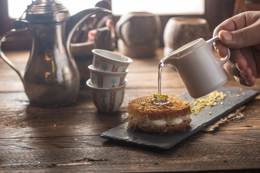 Kunafa bel nareine  /  كنافة بالنارين