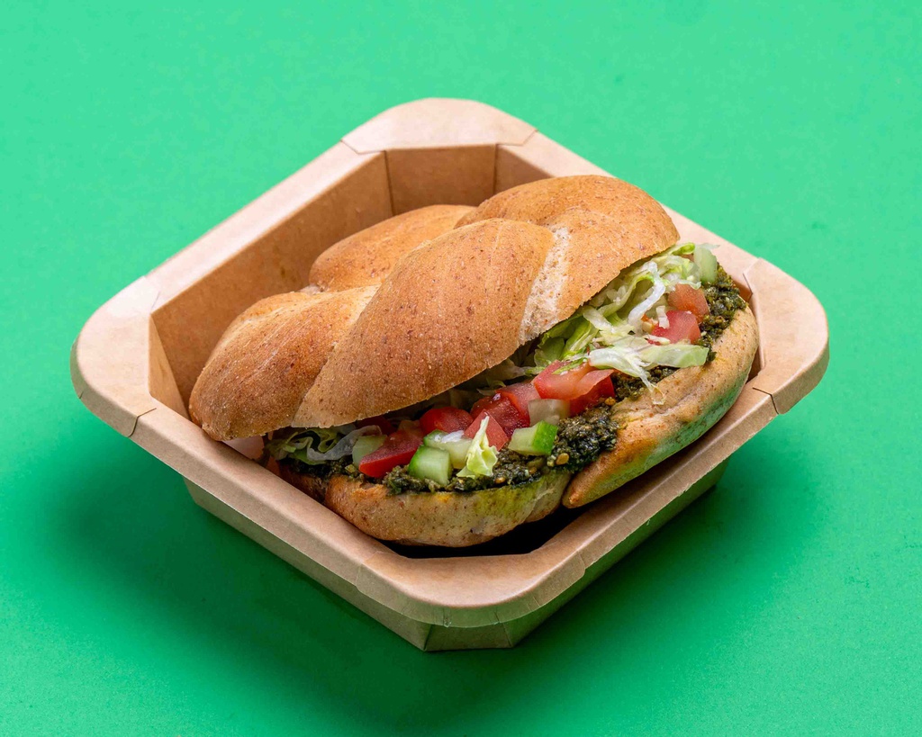 Bagel Zaatar with Vegetables / بيغل زعتر بالخضار  (Vegan)