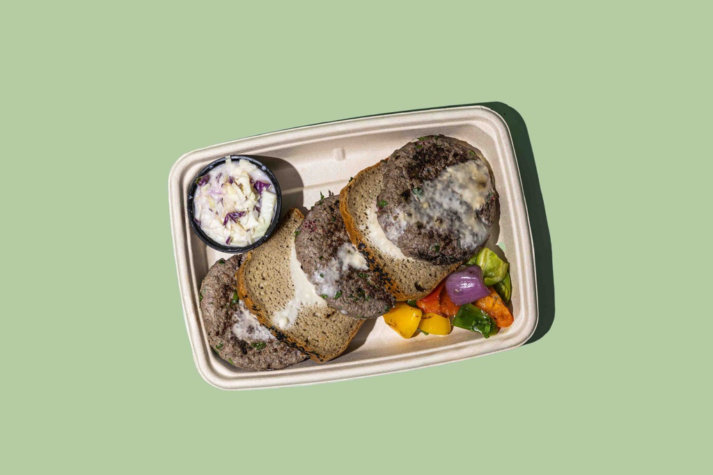 Beef Kofta Burger Biwaz Cole Slaw/برجر كفتة لحم بيواز كول سلو (Keto)