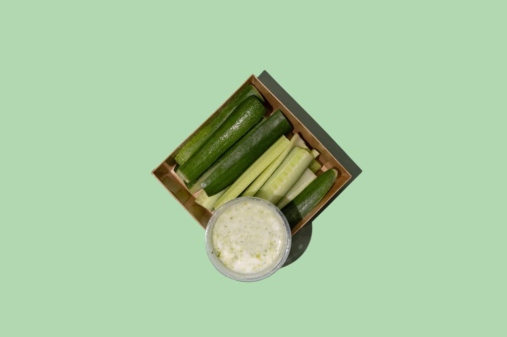 Celery &amp; Cucumber W Labneh Chatni Dip/كرفس وخيار ولبنة شاتني (Keto)