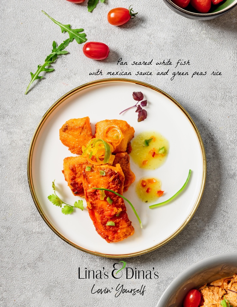 Pan seared white fish with Mexican sauce  and green peas rice / سمك أبيض مشوي مع الصلصة المكسيكية وأرز البازيلا