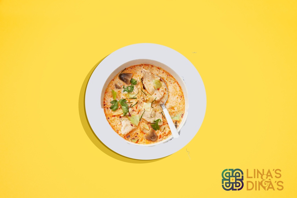 Chicken Tom kam gai Soup / دجاج توم كام جاي