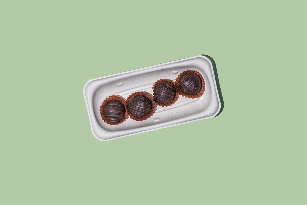 Chocolate Dipped Brownie Balls / كرات براوني مغموسة بالشوكولاتة