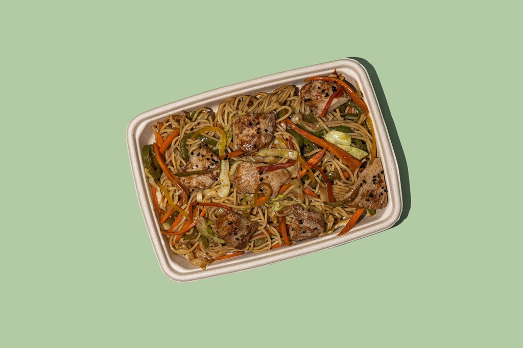 Yakisoba Chicken / دجاج ياكيسوبا