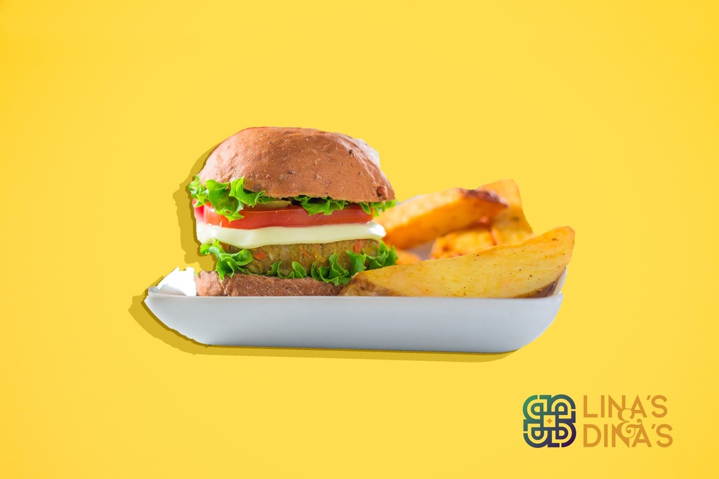 Lebanese Cheese Burger with coleslaw  / برجر لبناني مع سلطة كول سلو (HP)