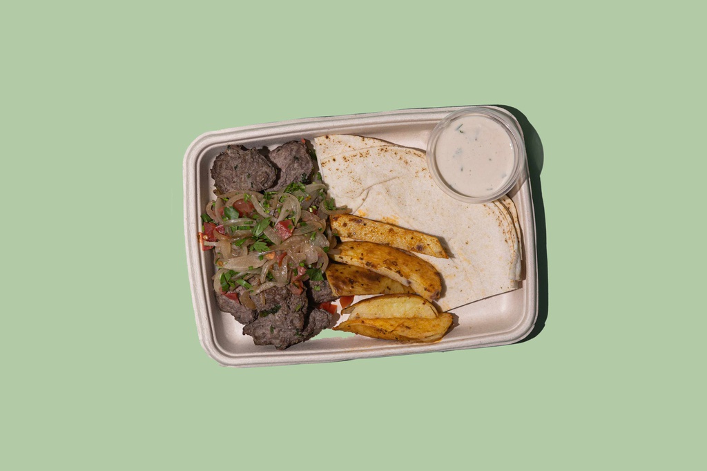 Beef Kafta w Bread Rolls / كفتة لحم بقري مع لفائف الخبز