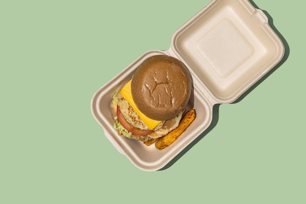 WOW-Buffalo Chicken Burger / برجر دجاج بافلو