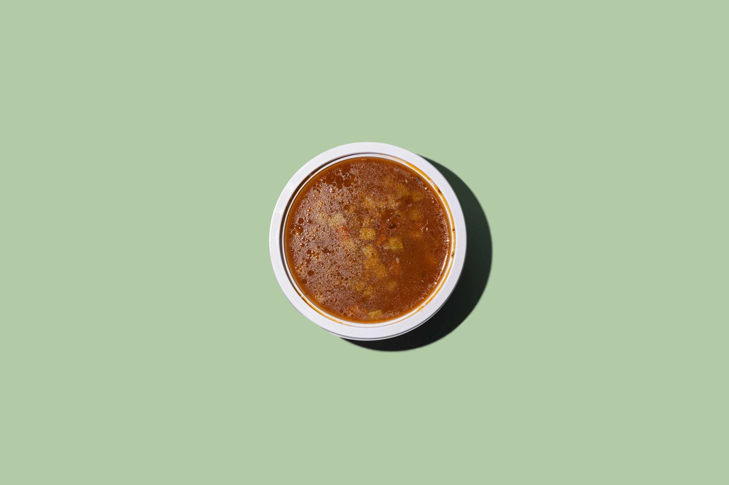 WOW-Vegetable Broth w Toast / مرق الخضار مع الخبز المحمص 