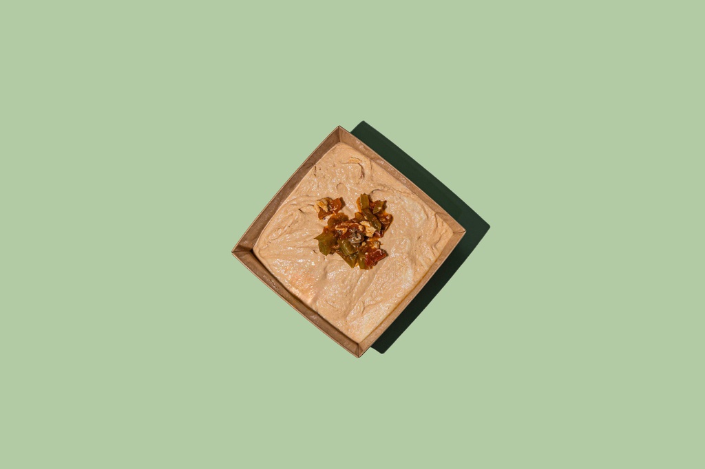 WOW-Tomato Chili Hummus / حمص بالطماطم والفلفل الحار 