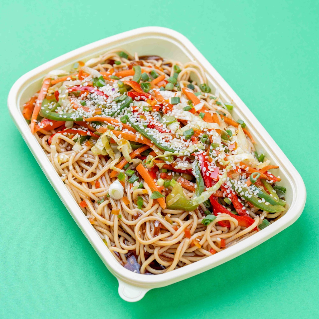 Stir Fried Veggies Noodles / نودلز الخضار المقلية
