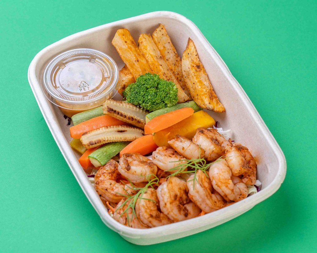 جمبري عادي مع الخضار والبطاطا المشوية