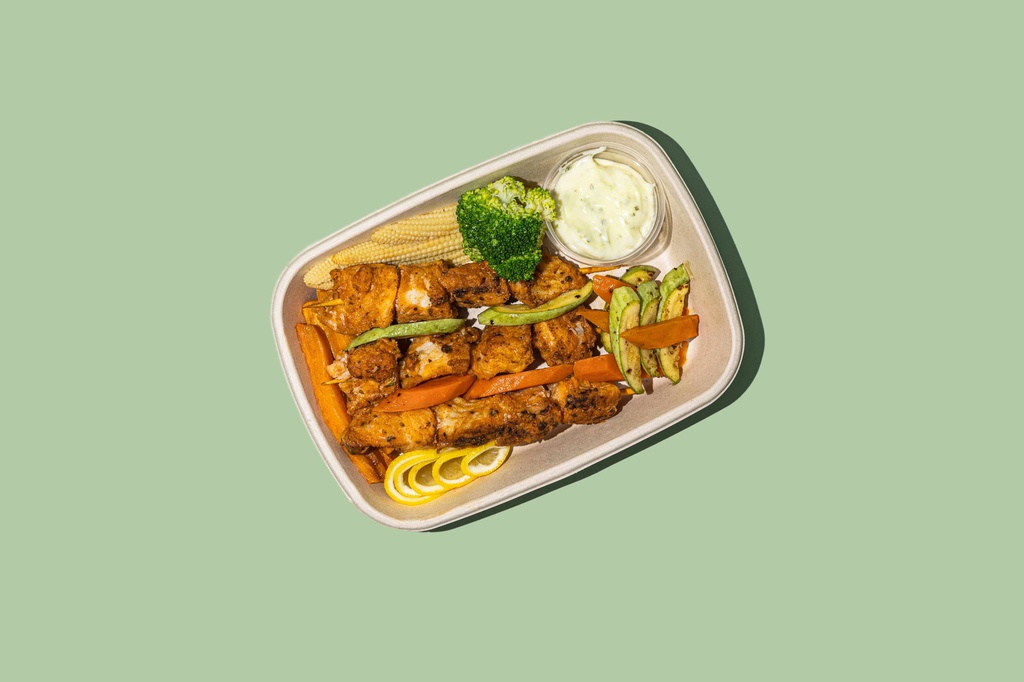 Caesar Fish Tawook w Sweet Potato And Veggies  / سمك سيزر طاووق بالخضار والبطاطا الحلوة