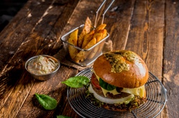 [MN0543-0.5] New York Burger w potato ( Bread) / نيويورك برجر مع البطاطا و خبز