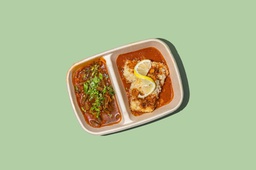 [KETONEW72-0.5] Baked Fish W Basil And Tomato Sauce/سمك مخبوز بالريحان وصلصة الطماطم (Keto)