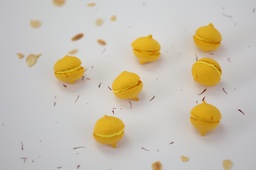 [KETONEW162-0.5] Saffron Macaron / ماكرون الزعفران(Keto)