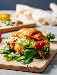 [NMN2228-0.5] Cheesy egg salad croissant with Green aioli / كرواسون سلطة البيض بالجبن مع الأيولي الأخضر
