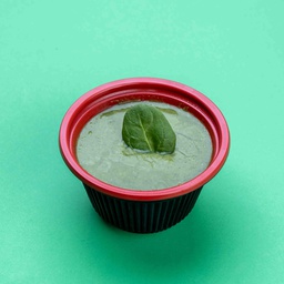 [NRM25003-1] شوربة الكوسى مع السبانخ