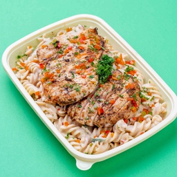 [RAM250014-1] Spicy Fusilli Pasta with Chicken / فوسيلي باستا مع الدجاج الحار