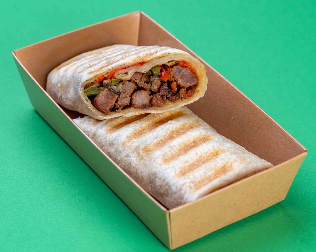  ساندويش شاورما لحم مع الخبز