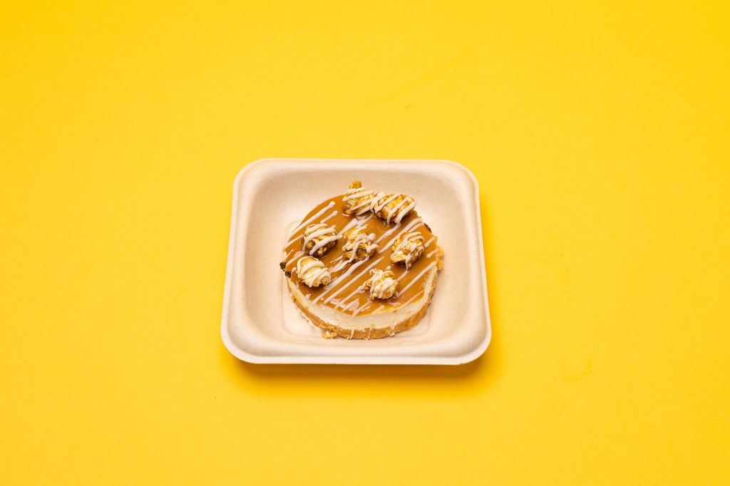 تشيز كيك و بوب كورن بالكراميل + صوص كراميل