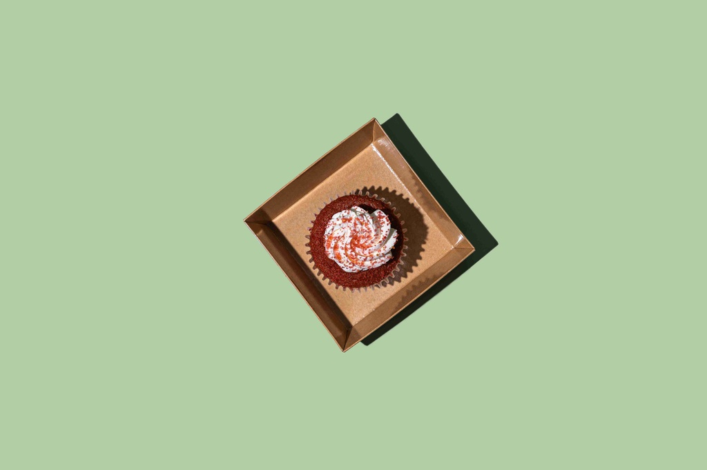 الكعكة الحمراء تشبه المخمل