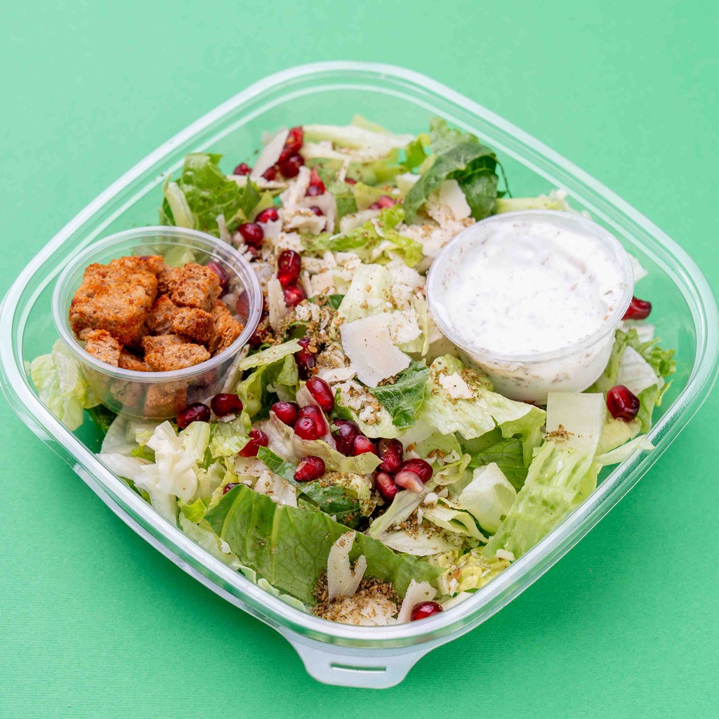 سيزر مع زعتر و رمان