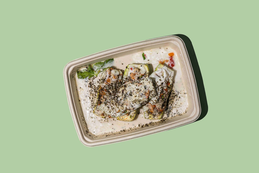 دجاج مع الكوسى وصلصة الروب 