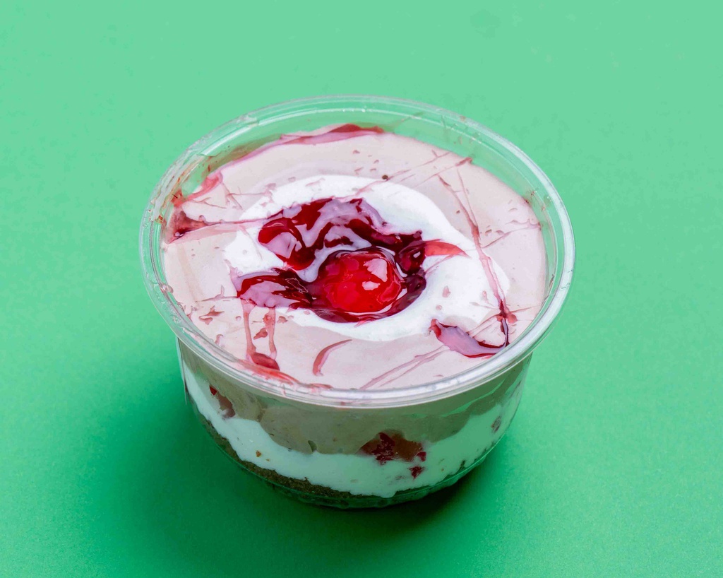 موس الكرز والشوكولاتة الداكنة