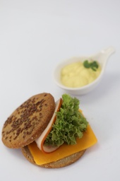 [FUSION196-0.5] Turkey Cheese Brown bun / خبز الجبن مع الديك الرومي   ( Trendy )