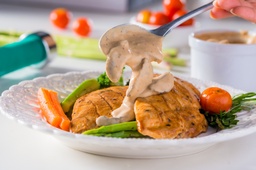 [NVGN150-0.5] Potato with Mushroom with Soft Brown Bread  / بطاطا مع الفطر و الخبز الأسمر ( Vegan )