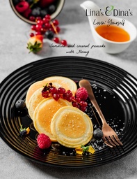 [NMN22148-0.5] Semolina &amp; coconut pancake with Honey / بان كيك السميد و جوز الهند مع العسل