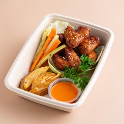 [SAL201120234] Chicken Wings W Baked Potato / أجنحة الدجاج مع البطاطا المخبوزة