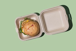 [NMN24246-1] Beetroot Burger Bun Chicken W Ranch / خبز برجر الشمندر مع الدجاج و الرانش