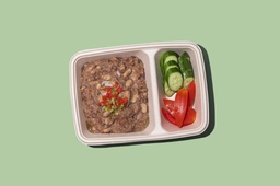 فول فلسطيني مع بسكويت العجين المخمر