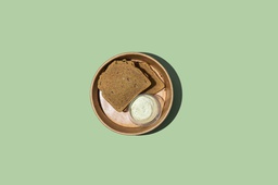 WOW - Rusk Labneh and Zaatar  / شابورة  لبنة وزعتر (Keto)